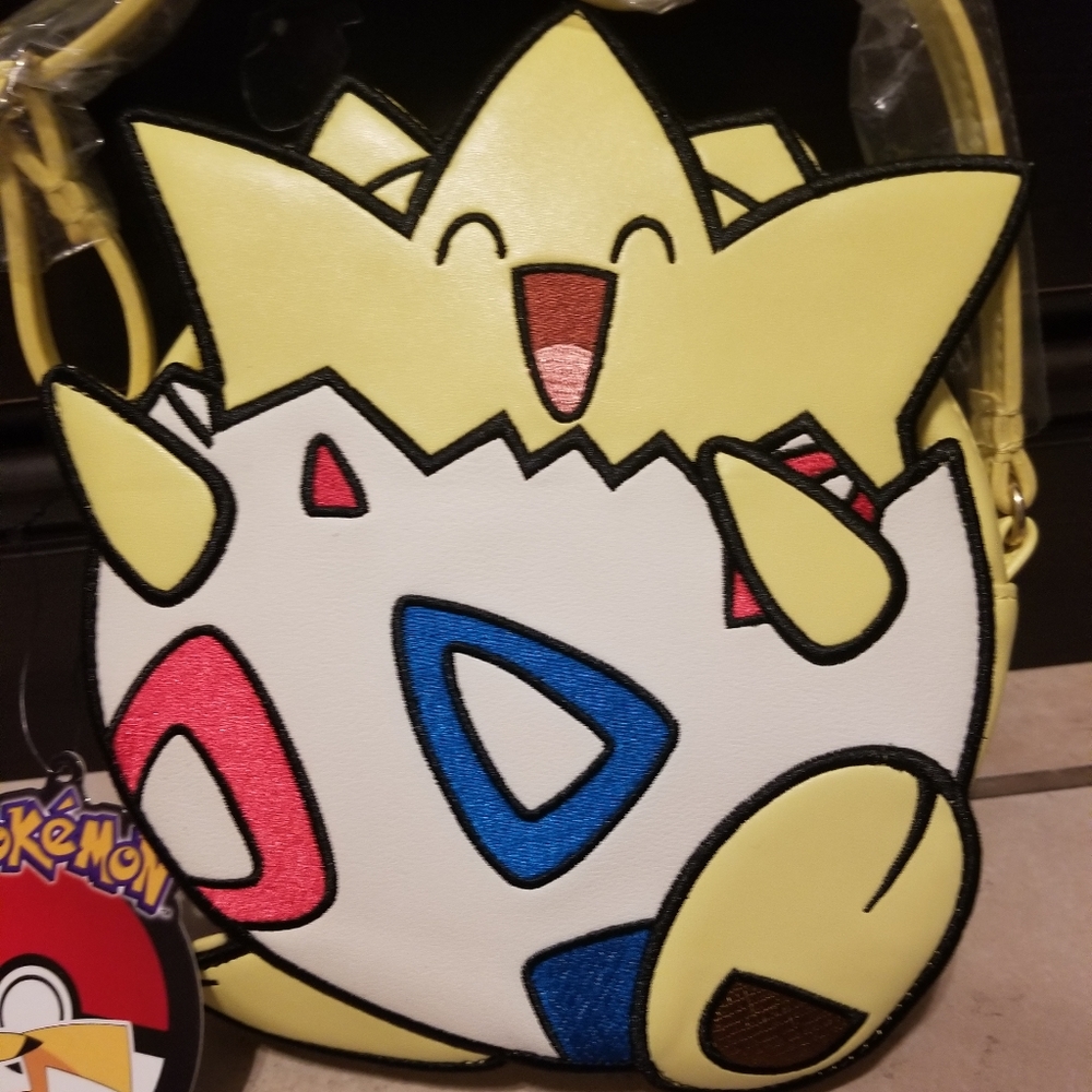 ***LAST ONE*** Retired Pokemon Togepi Crossbody Purse - Picture 4 of 4